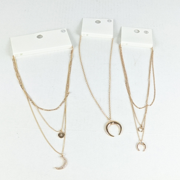 Forever 21 Jewelry - NWT Forever 21 Gold Toned Necklaces